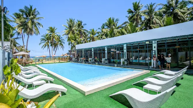 Tinigban Beach Club