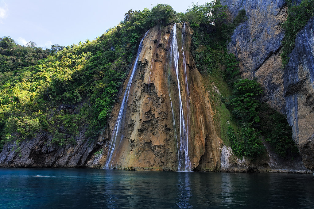 Catandayagan Falls